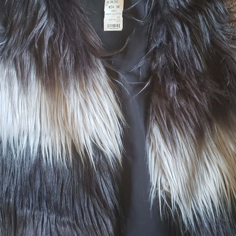 Vest - Picture 5 of 5